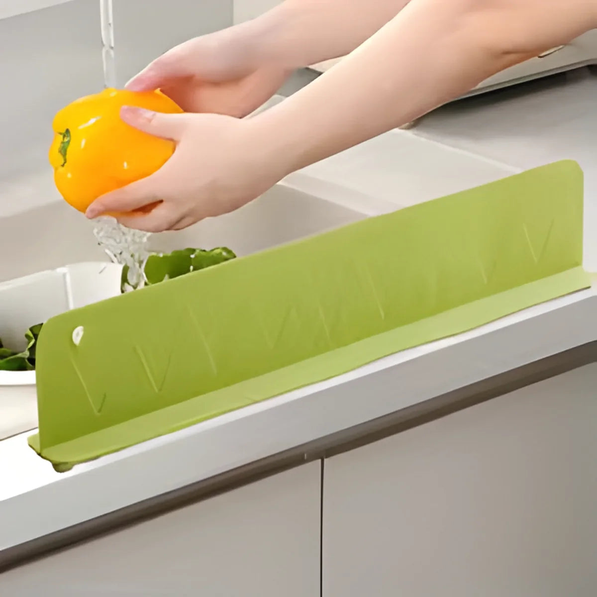 Silicone Sink Splash Guard – Water Baffle with Suction Cups